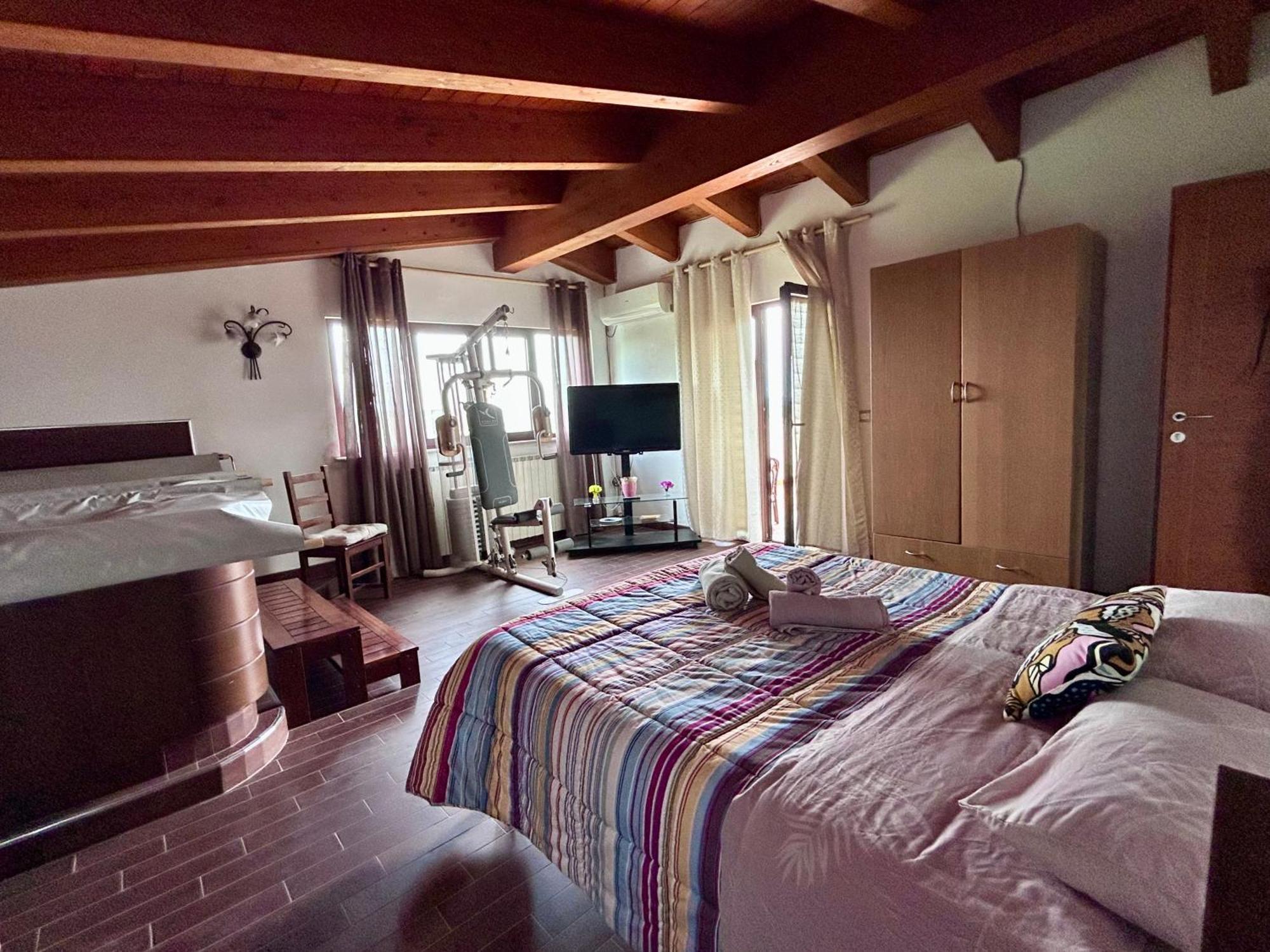 La Villa In Campagna ชิตตา ซานตันเจโล ภายนอก รูปภาพ